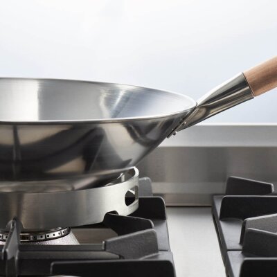 STALGAST Gasherd mit 4 Brennern (2x5+2x7) und Gas-Backofen GN2/1, Serie 700 ND