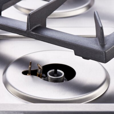 STALGAST Gasherd mit 4 Brennern (3,5+5+2x7) und Elektro-Backofen GN2/1, Serie 700 ND