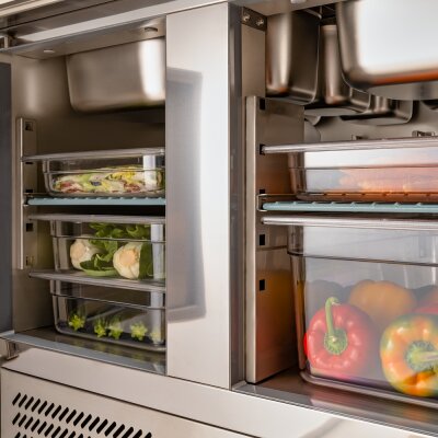 STALGAST Starline Vorbereitungstisch, 2-türig, 10x GN 1/4