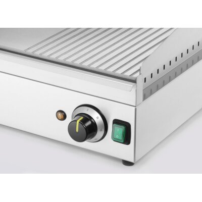 HENDI Grillplatte 1/3 gerillt, Kitchen Line, 220-240V/3500W, 697x474x(H)241mm